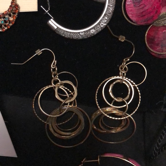 6 set of earrings - Picture 6 of 7